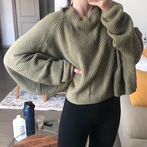 Cropped sweater